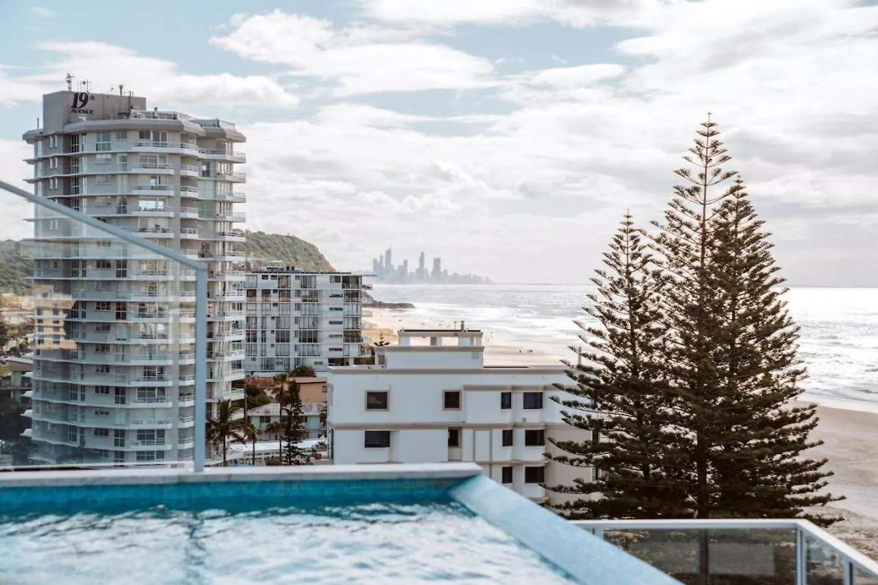 Palm Beach Perfection. Gold Coast Apartment