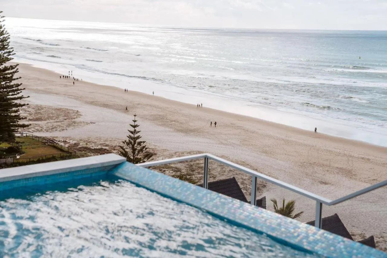 Palm Beach Perfection. Gold Coast Apartment